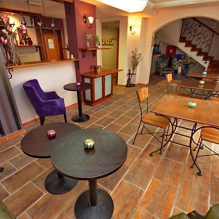 Hotel Meduza Бечичи Экстерьер фото