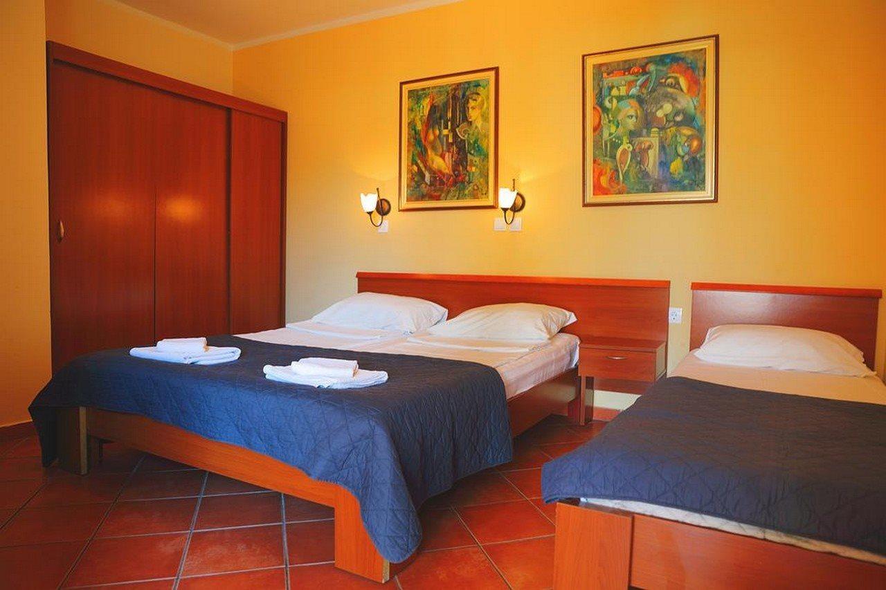 Hotel Meduza Бечичи Экстерьер фото